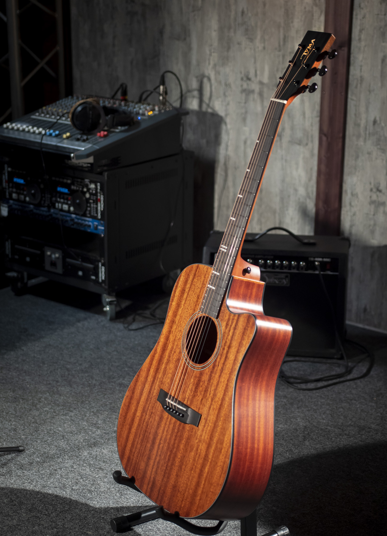 Акустическая гитара TYMA HDC-350M