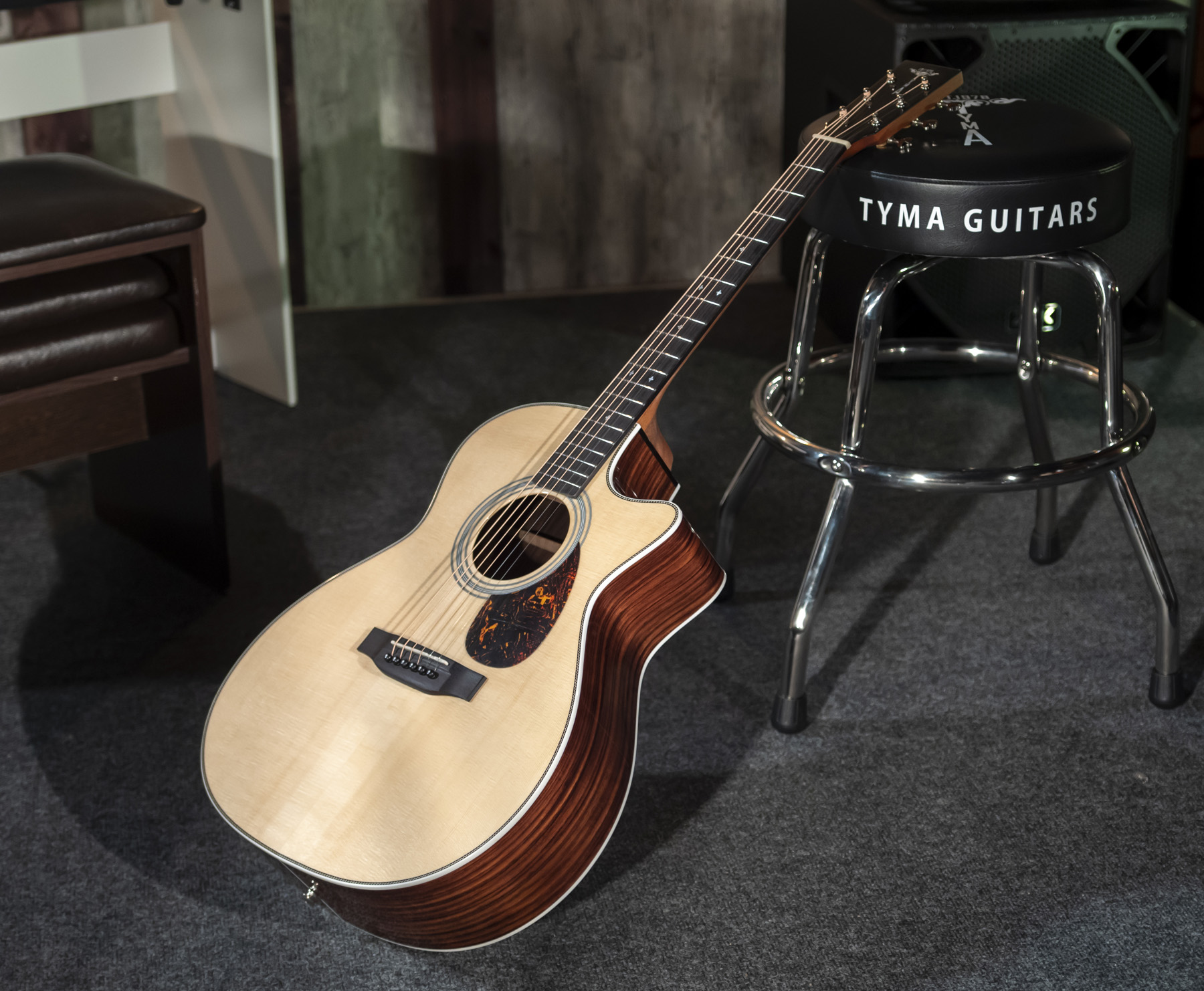 Акустическая гитара TYMA TG-12